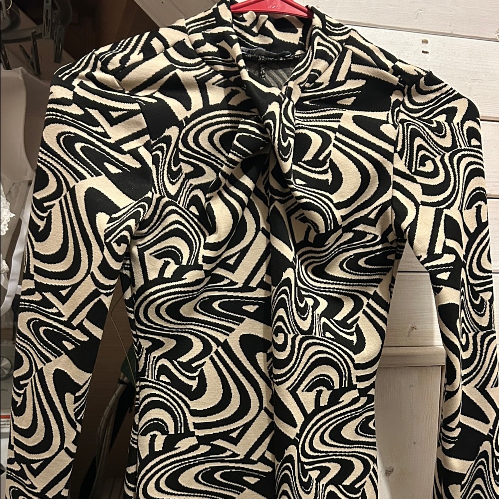 Black & Cream Patterned Zara dress